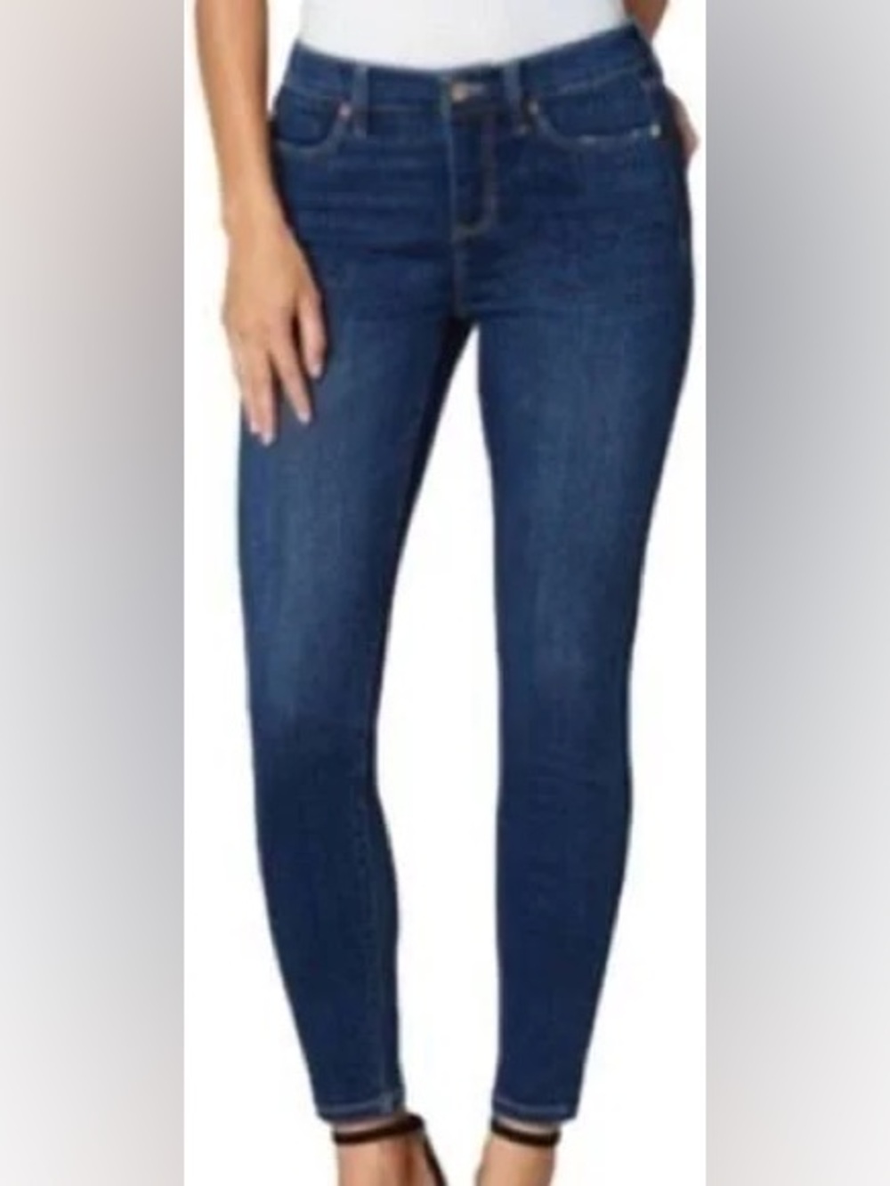 Blank NYC Skinny Classique dark wash jeans